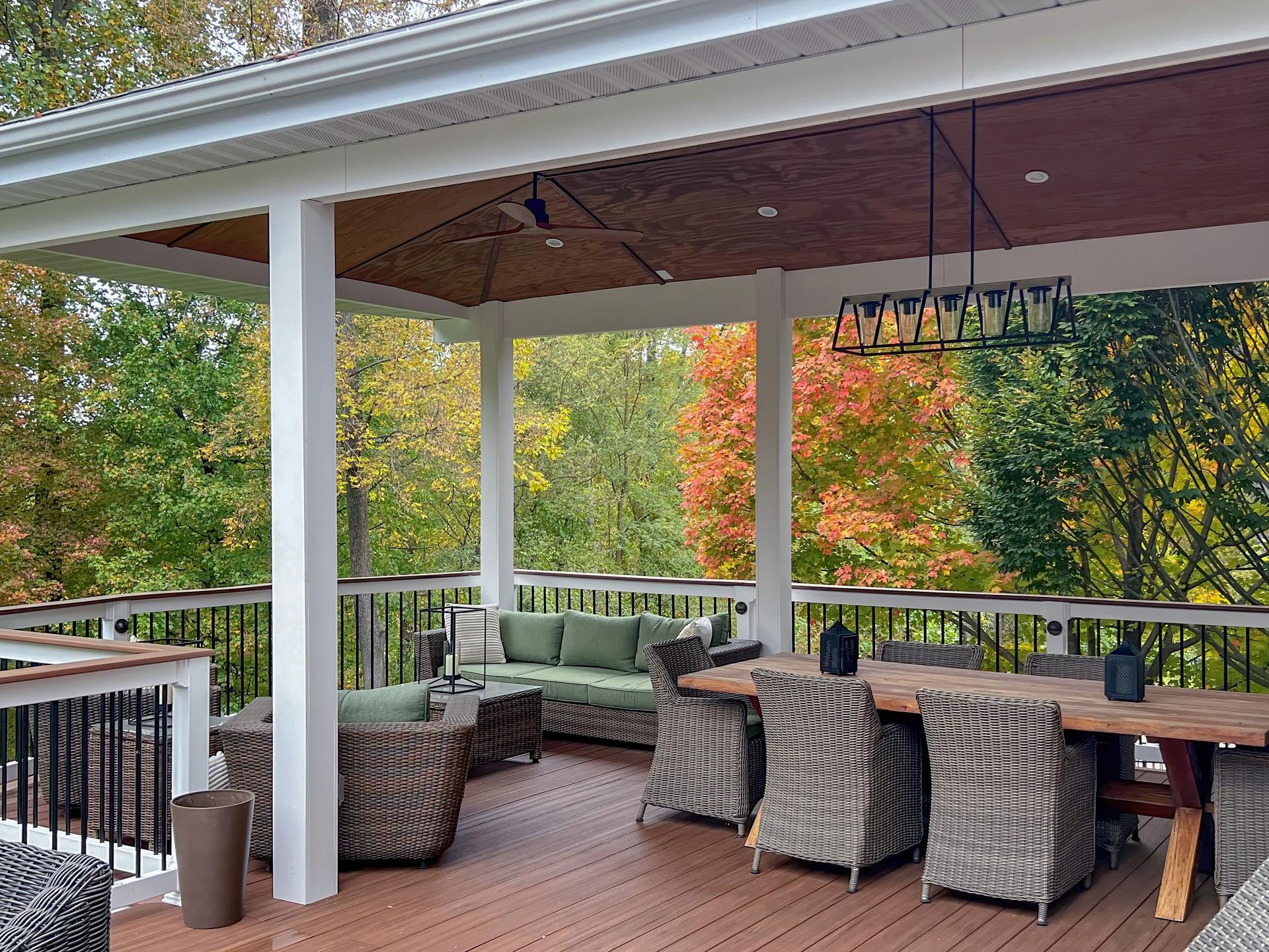 Outdoor patio deck